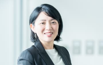 出井 京子