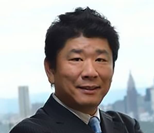 江藤　俊弘